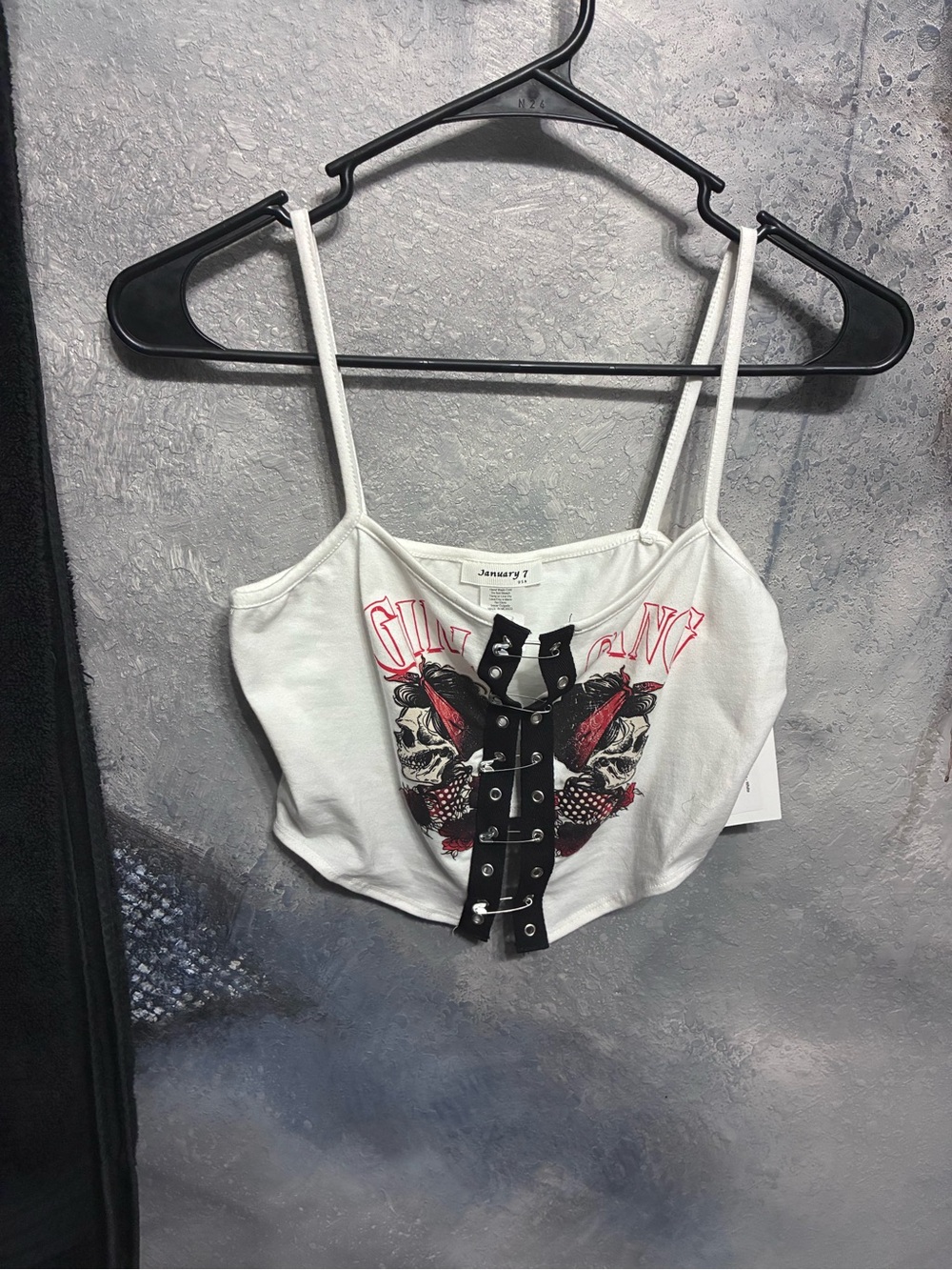 SPAGHETTI STRAP CROP TOP “GIRL GANG” SIZE XS 💥BRAND NEW💥